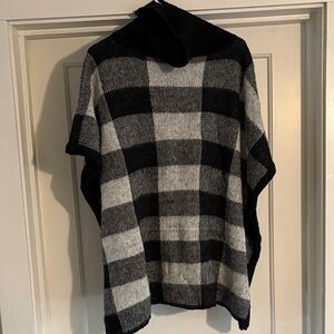 Relativity Black and White Plaid Turtleneck Sweater